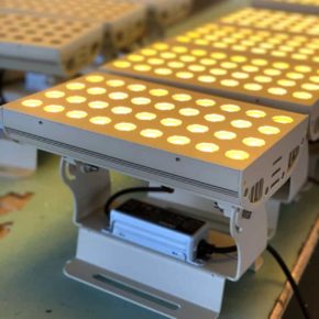 Светильник светодиодный СЕРИИ BIG BLOCK M для подсветки зданий и деревьев 60Вт 24V Монохром UNI HAUSS